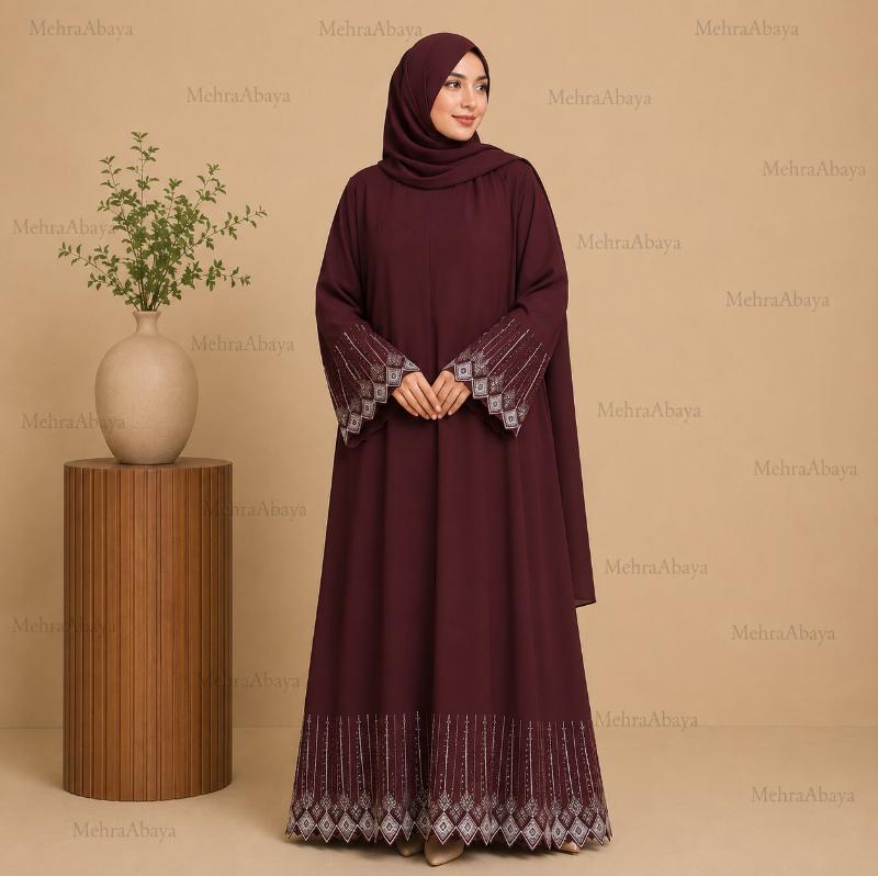 Nida | Embro with Stone Works